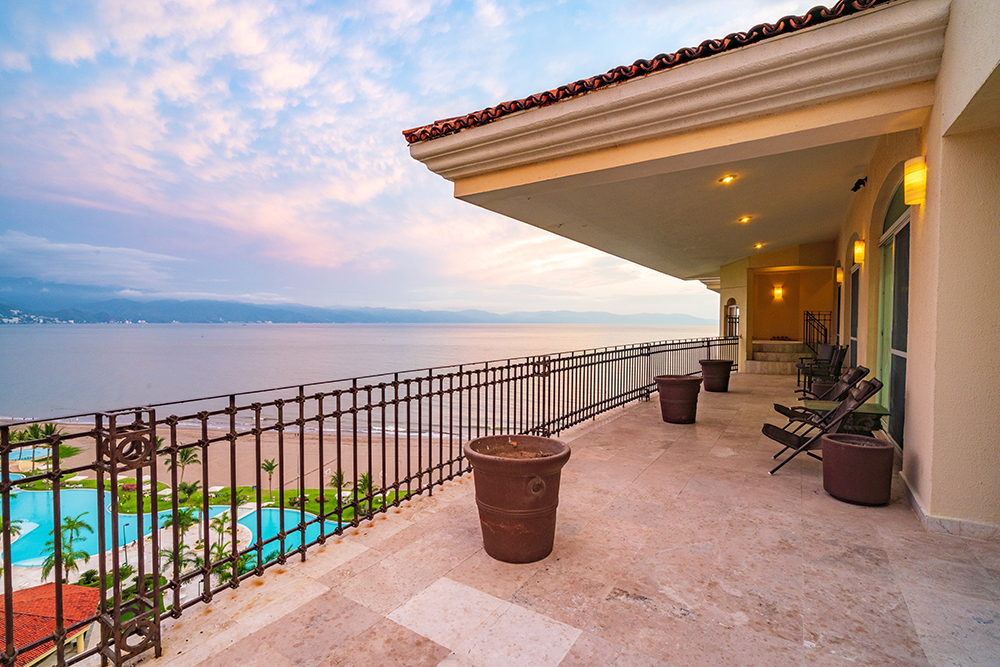 Bay View Grand PH B1304 - Puerto Vallarta Penthouse condominium for sale - Luxury Real estate