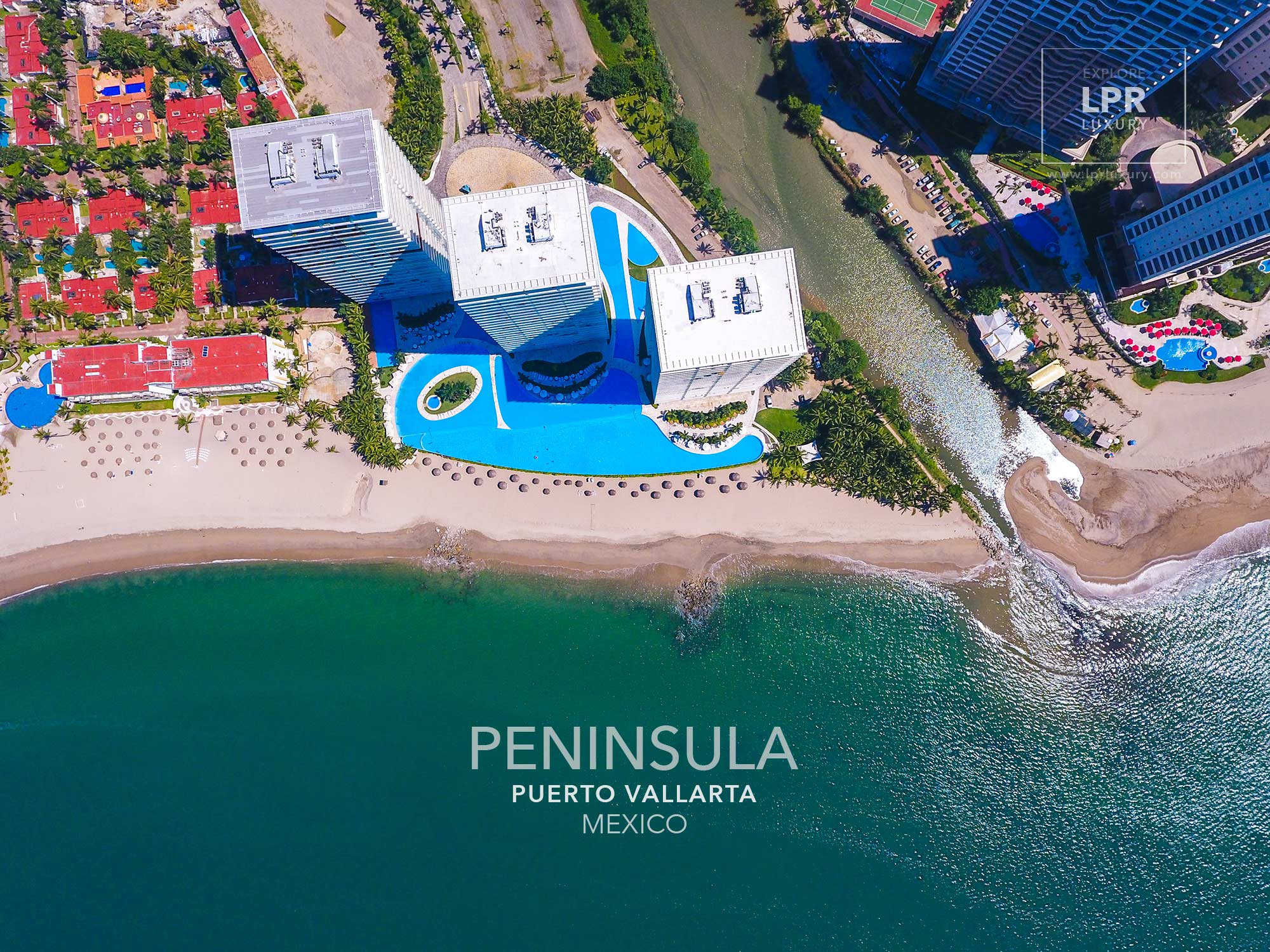 Peninsula Puerto Vallarta - Luxury condominiums for sale and rent - beachfront real estate condos and vacation rentals